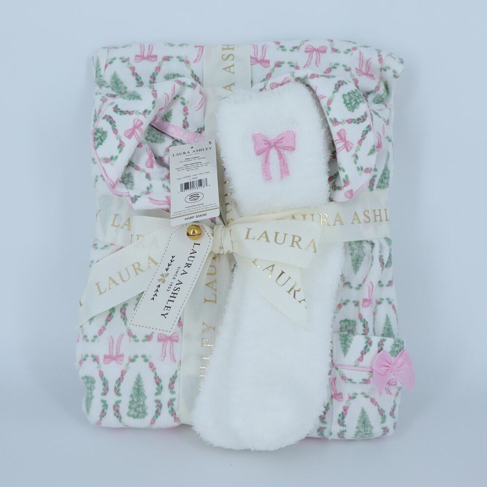 Laura Ashley 2-Piece Pajama Set with Cozy Socks Ivory Trellis NWT Women's S